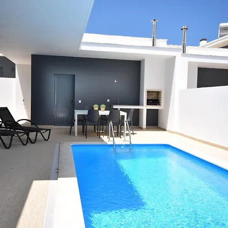 Sunny Near Obidos W Beaches Nadadouro